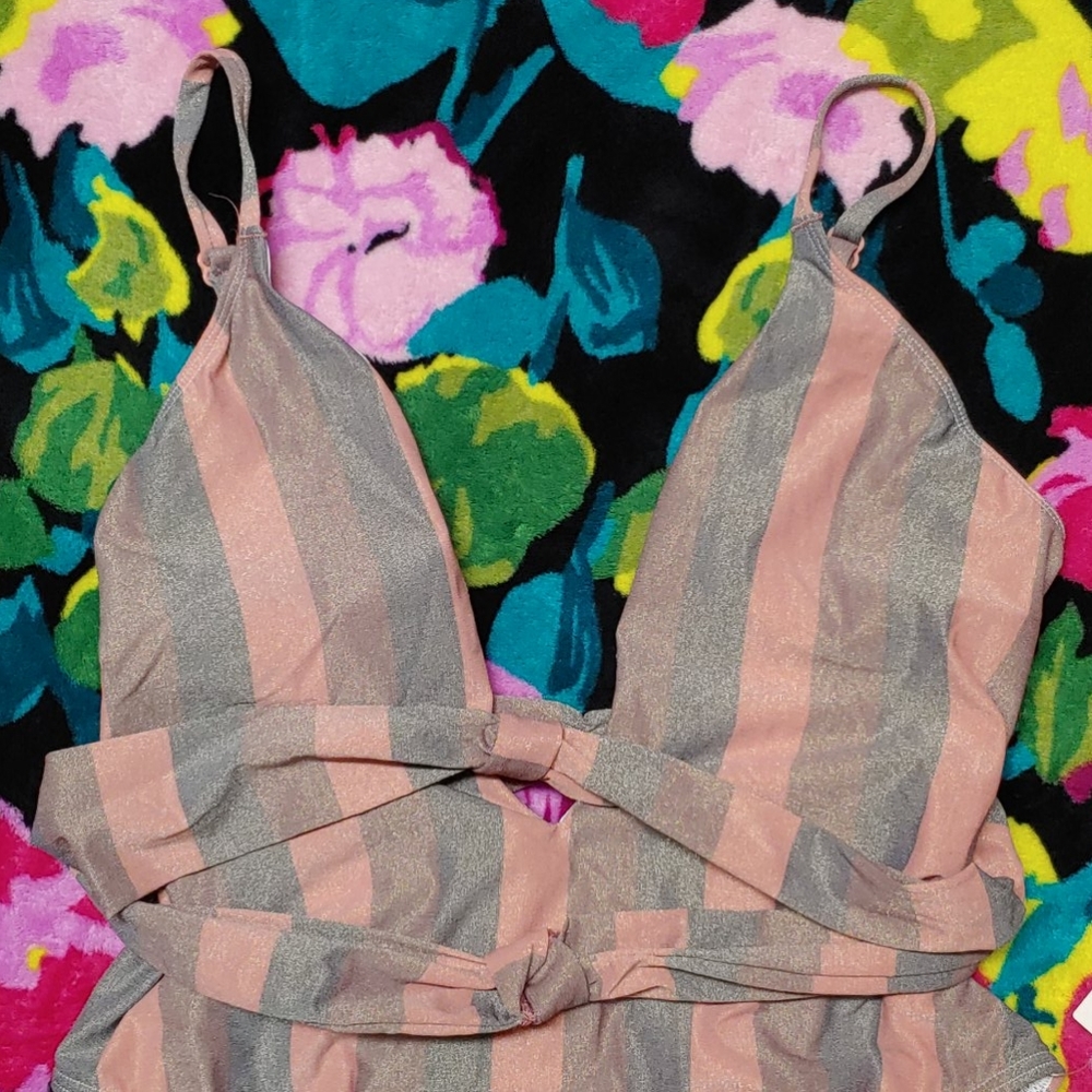 Urban Outfitters 🆕 Cici Knotty One Piece Swimsuit L - Picture 4 of 11